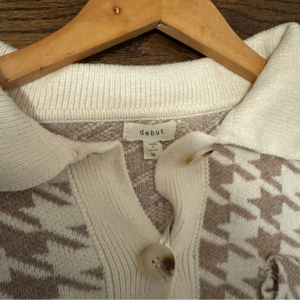 Dreamers by Debut button-front houndstooth cardigan in cream and tan M - Picture 6 of 11